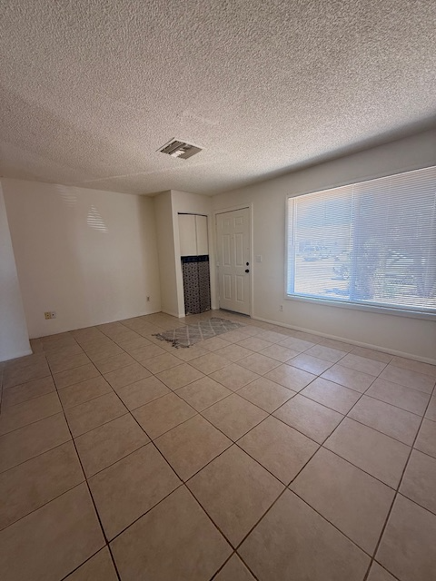 1131 W ROSS AVE