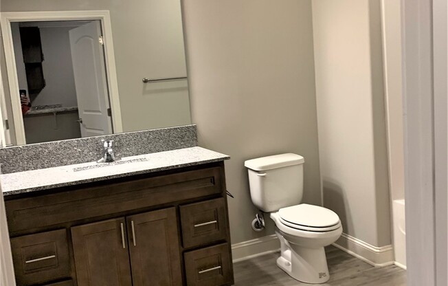 1 bed, 1 bath, 848 sqft, $775, Unit 07