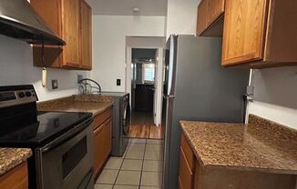 3 beds, 2 baths, 1,032 sqft, $1,950, Unit 1