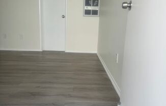 Studio, 1 bath, 330 sqft, $1,550, Unit 41