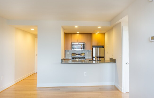 1 bed, 1 bath, $2,795, Unit 0702