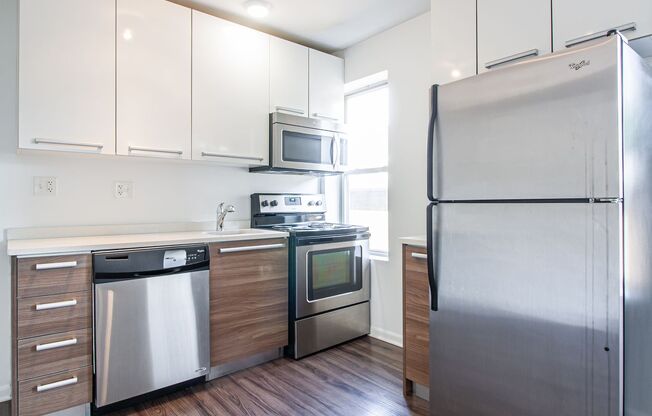 1 bed, 1 bath, $1,700, Unit 4F