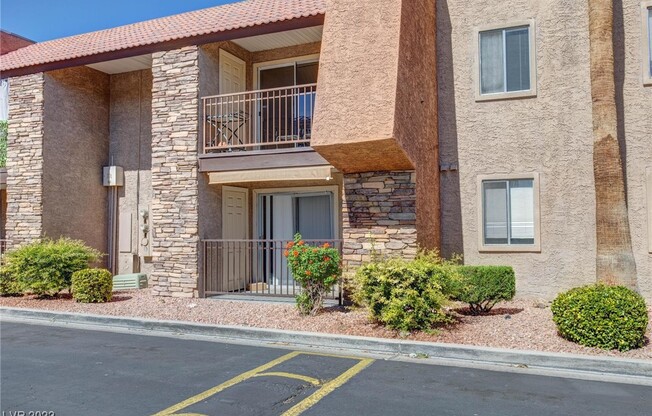 5206 RIV GLN DR