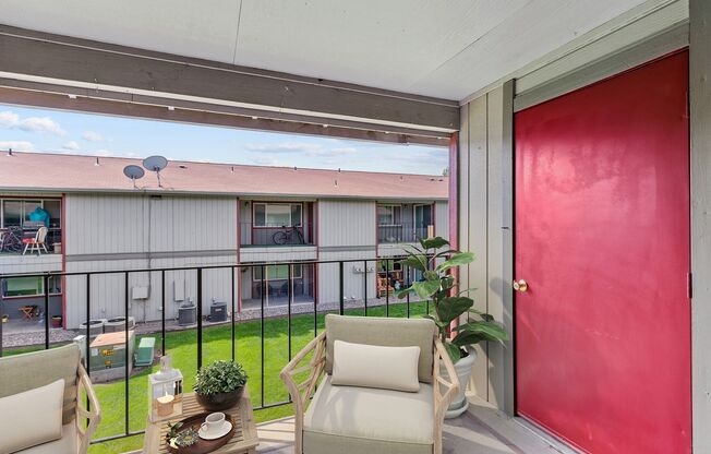 2 beds, 1 bath, 858 sqft, $1,299, Unit G205