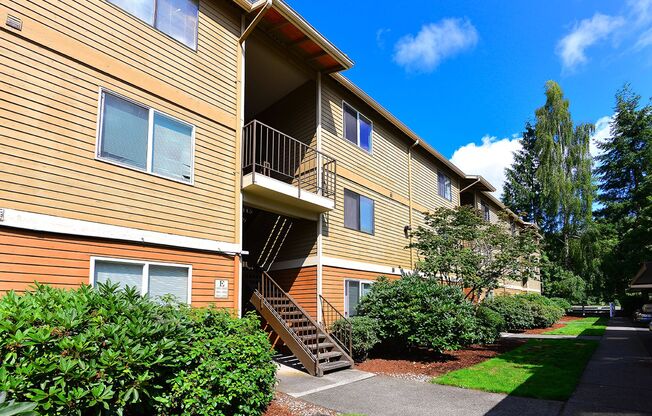 1 bed, 1 bath, 680 sqft, $1,555, Unit F206