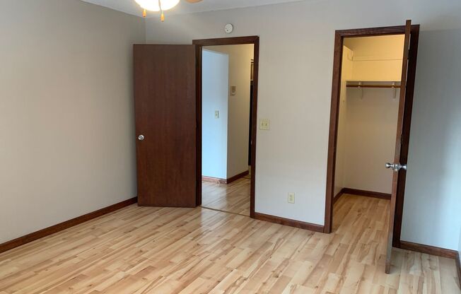 1 bed, 1 bath, $1,100, Unit Unit 303