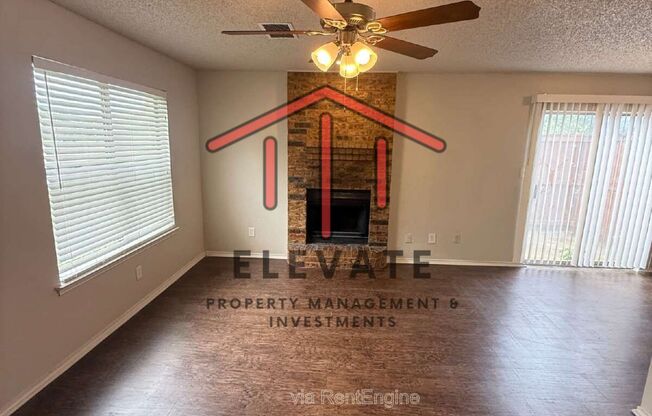 5912 HOLIDAY LN