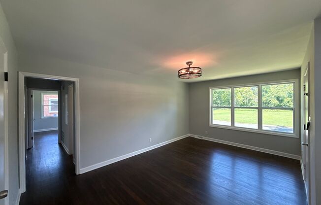 3-Bedroom Home Close to Uptown in Shannon Park!