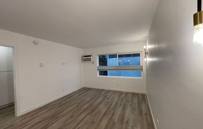 Studio, 1 bath, 520 sqft, $2,450, Unit 106