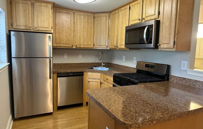 1 bed, 1 bath, 578 sqft, $1,485, Unit H03