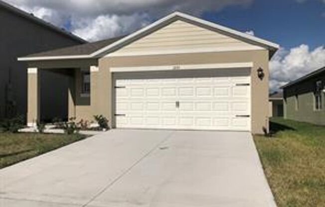 Almost New Courtland Park 3 Bedroom / 2 Bath Deltona Home Available in March!