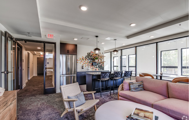 1 bed, 1 bath, 608 sqft, $1,361, Unit 205