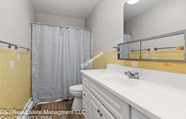 2 beds, 1 bath, 1,000 sqft, $1,295, Unit 3800- 3