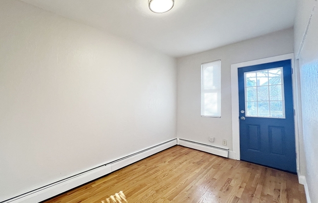 1 bed, 1 bath, 715 sqft, $2,200, Unit 2