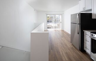 1 bed, 1 bath, 450 sqft, $2,300, Unit 506