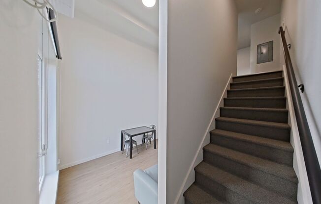 1 bed, 1 bath, 496 sqft, $1,450, Unit 512