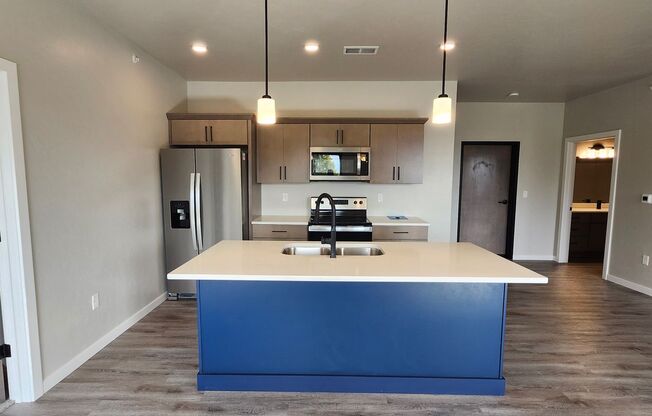 2 beds, 2 baths, 1,028 sqft, $1,600, Unit 311