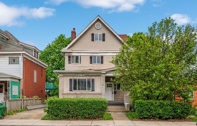 5 bed 2 bath - Great Brookline location.  Central air, laundry, updated.