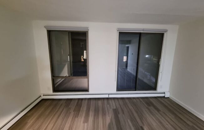 2 beds, 1.5 baths, 950 sqft, $1,545, Unit 332W