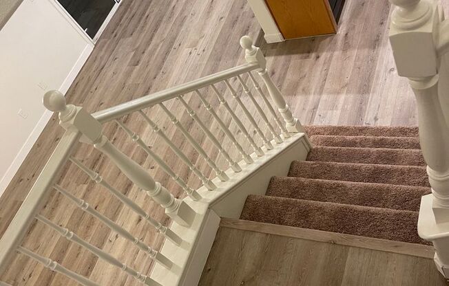 Mountain's Edge 3 Bed 3.5 Bath home in the Southwest. 1 Bed downstairs!