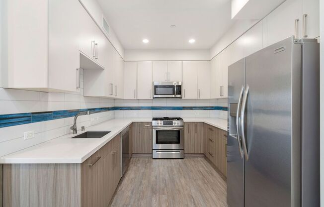 2 beds, 2 baths, $2,880, Unit Two Bedroom