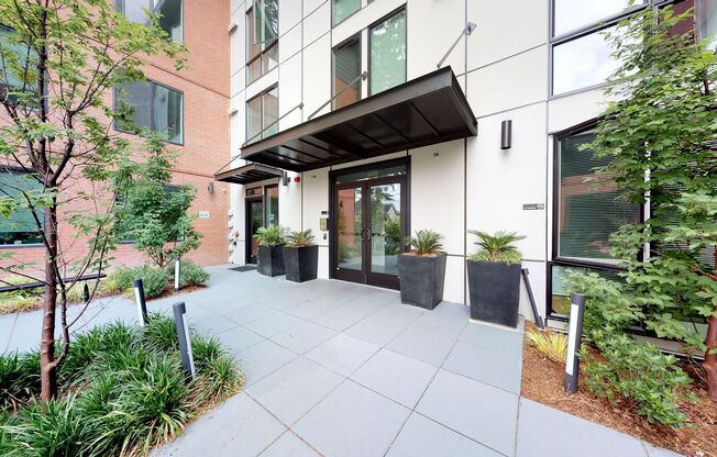 Studio, 1 bath, $1,180, Unit 112