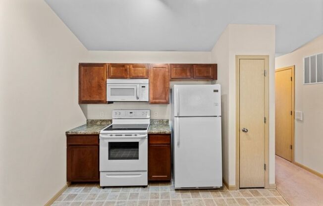 2 beds, 1 bath, 1,000 sqft, $1,645, Unit 2842 - 202