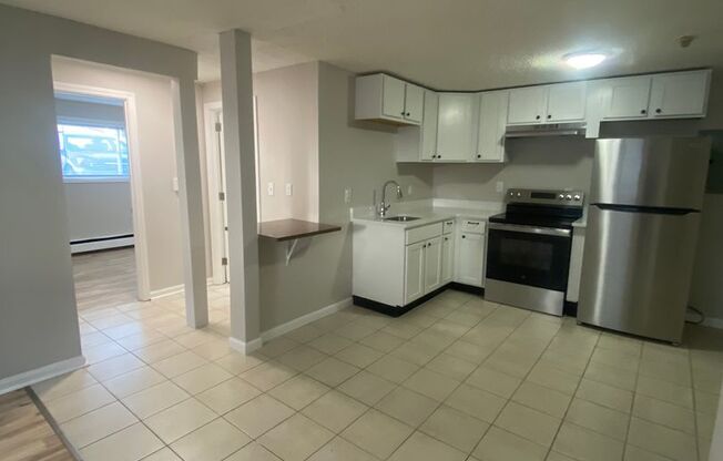 2 beds, 1 bath, 850 sqft, $2,095, Unit 148-7