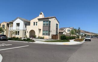1207 Camino Levante