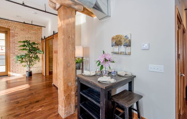 1 bed, 1 bath, 792 sqft, $1,695, Unit 113