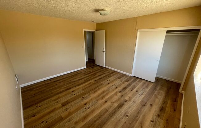 3 beds, 1 bath, $1,250