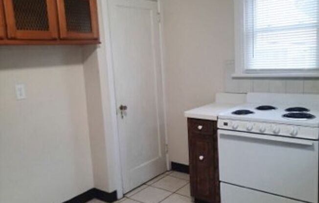 2 beds, 2 baths, $1,400