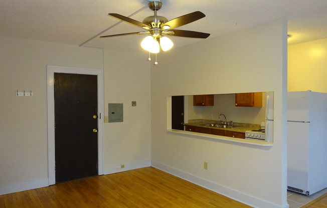 11 - 1706 Stevens