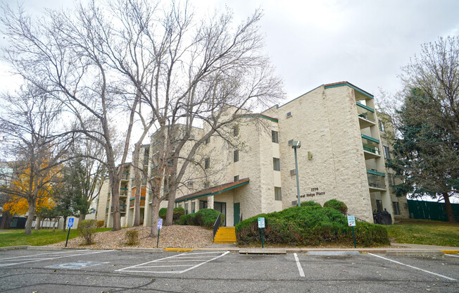 2-Bedroom 2-Bathroom in Wheat Ridge