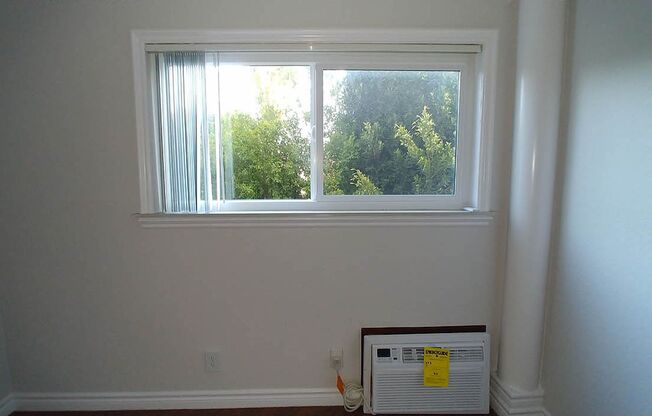 2 beds, 2 baths, 910 sqft, $2,650, Unit 205