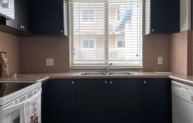 1 bed, 1 bath, 625 sqft, $1,995, Unit 602