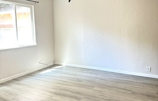 455 E St John Street