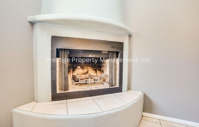 4bd 2ba located in central Tucson!!!