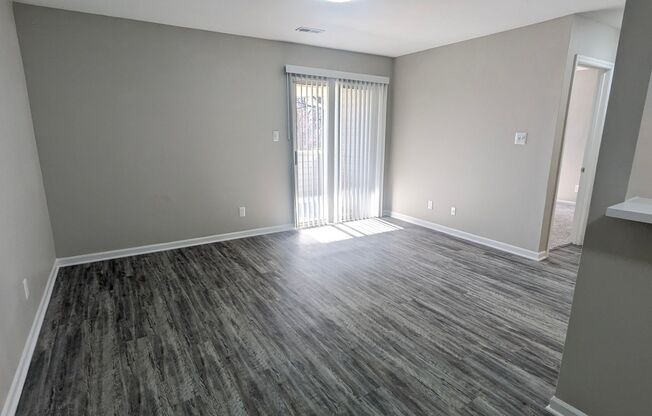 1 bed, 1 bath, 652 sqft, $950, Unit 2906H
