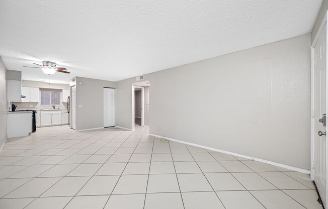 2 beds, 1 bath, 850 sqft, $1,680, Unit C112