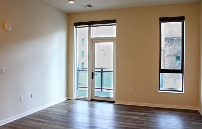 1 bed, 1 bath, 825 sqft, $2,325, Unit 506