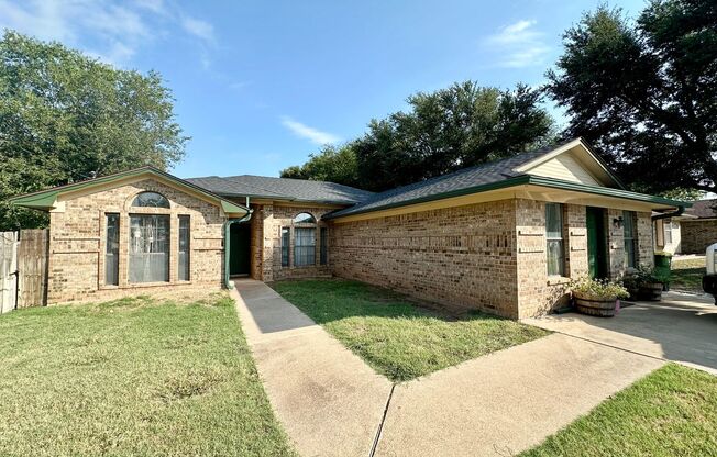 Charming Home in Bellmead, TX