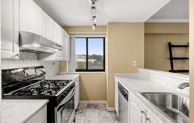 15 N Beacon