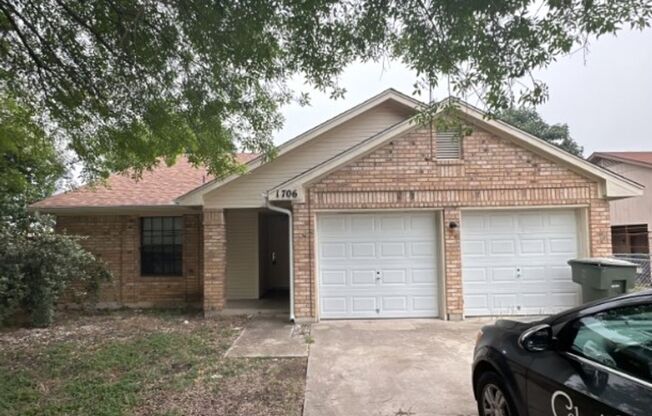 3 beds, 2 baths, $1,275