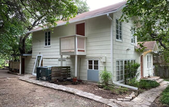 Classic South Austin