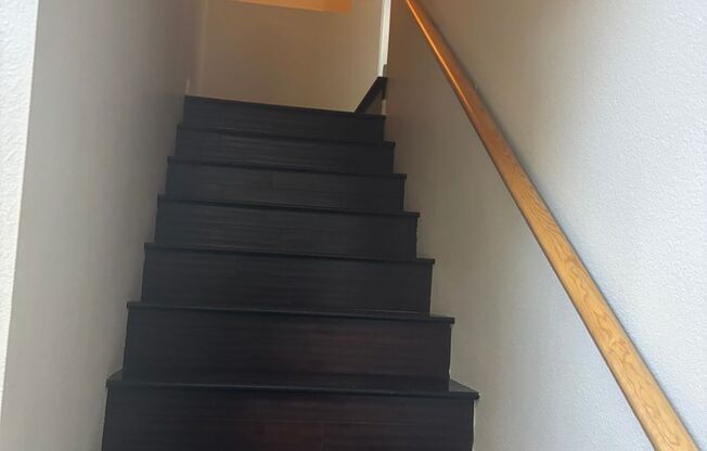 3 beds, 2 baths, $1,900, Unit # 2101