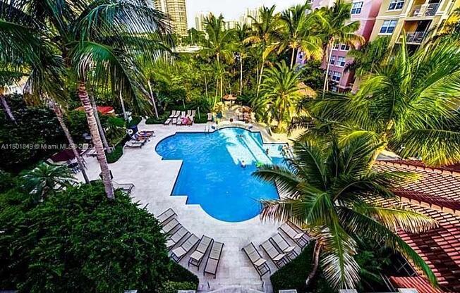 19901 E Country Club Dr