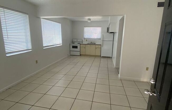 1545 NW 8 Ave