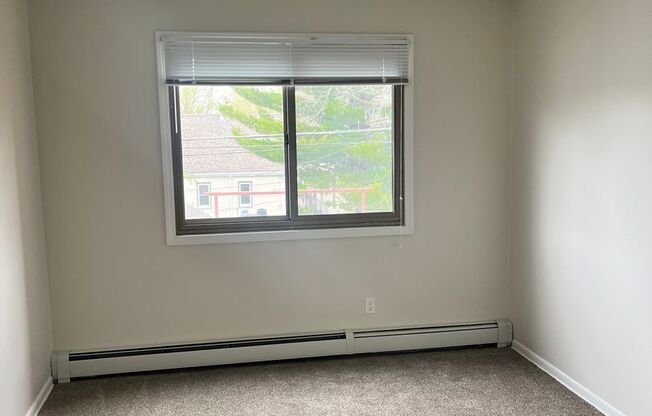 1 bed, 1 bath, 600 sqft, $1,100