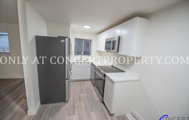 1 bed, 1 bath, 450 sqft, $1,248, Unit 12B